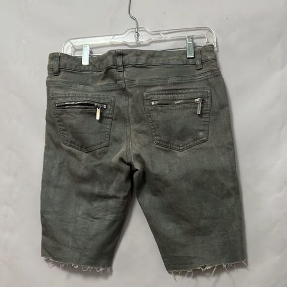 MICHAEL KORS SILVER MOTO JEANS SHORTS SIZE 6‎ - Picture 2 of 5